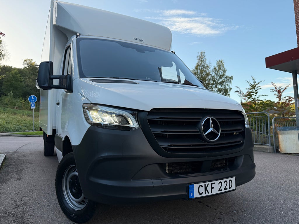 Mercedes-Benz Sprinter 317 317CDI170HKVolymskåpMoms3sitsVärmAutomat Led CarPlay 
