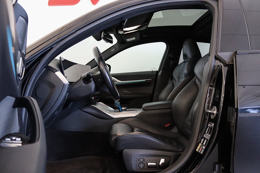 BMW i4 M50 xDrive Gran Coupé MOMS Taklucka H/K 360° HuD Läder