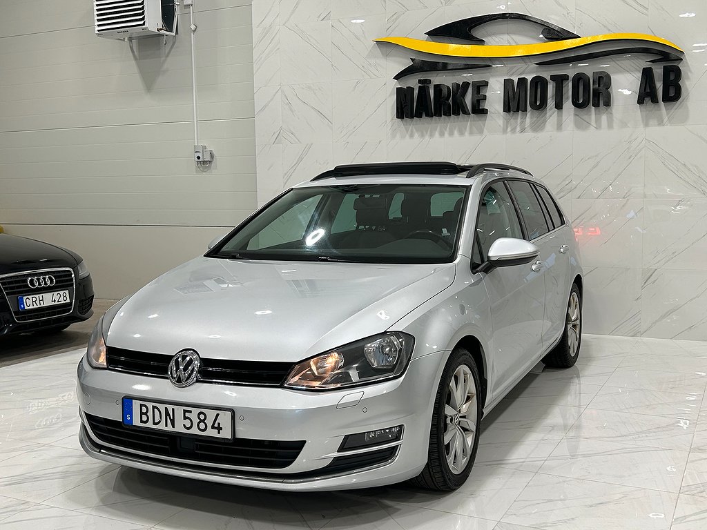 Volkswagen Golf Sportscombi 2.0 TDI R-Line Euro 5 Panorama