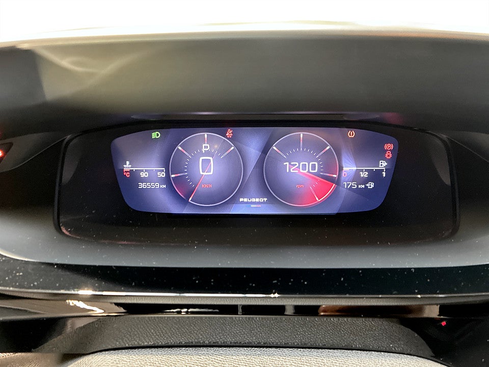 Bild på Peugeot 408 GT 1.2 PT 130hk Aut B-KAMERA CARPLAY