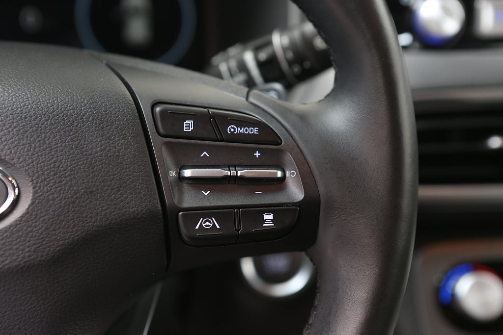 Hyundai Kona EV 39.2 kWh Essential Kamera Navi KRELL Leasbar 2022