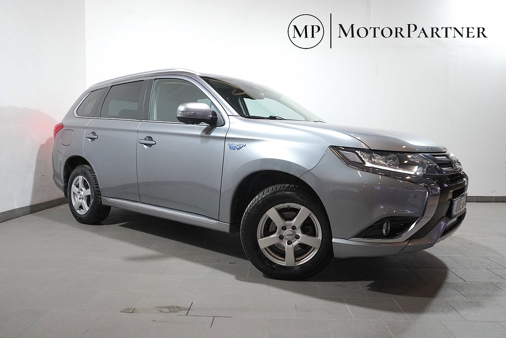 Mitsubishi Outlander PHEV 4WD Business Drag 360 kamera 5.95%