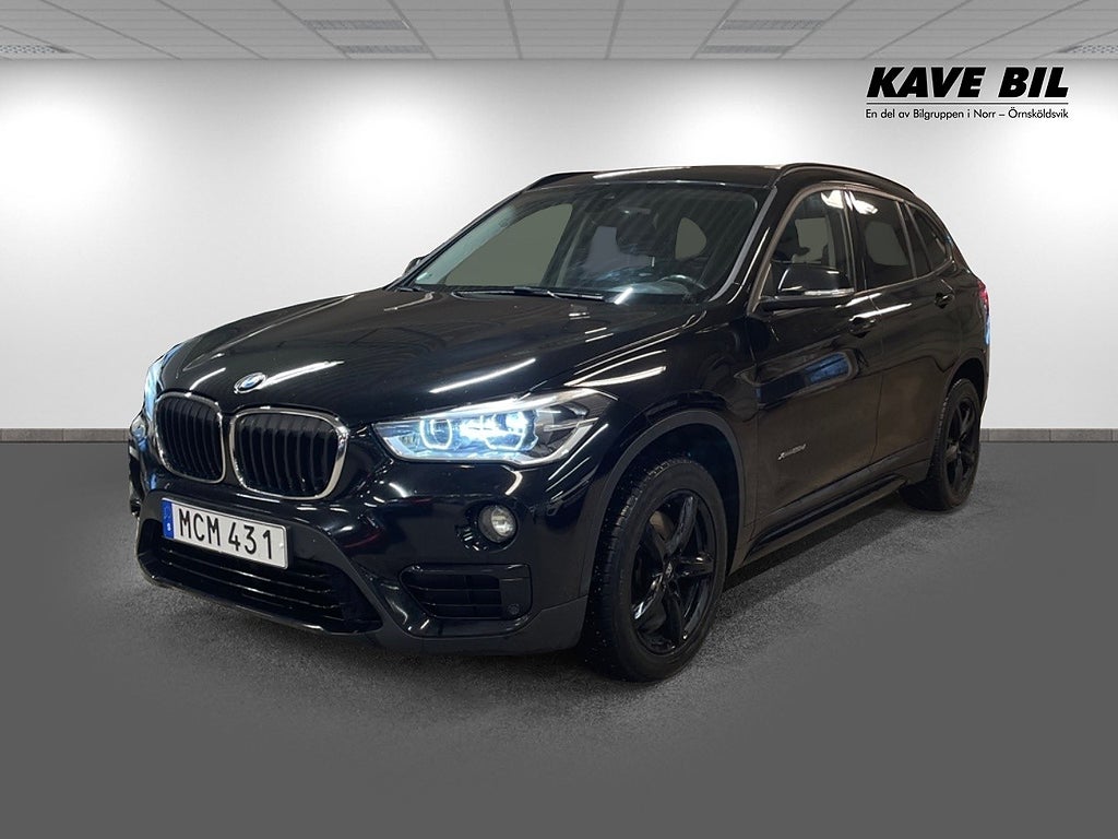BMW X1 xDrive25d Sport line (V-hjul, Drag, Värm)