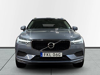 Volvo XC60 B4 AWD Aut Momentum Värmare Kamera GPS Skinn S&V-däck