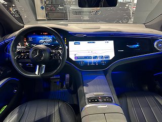 SUV Mercedes-Benz EQS 6 av 18