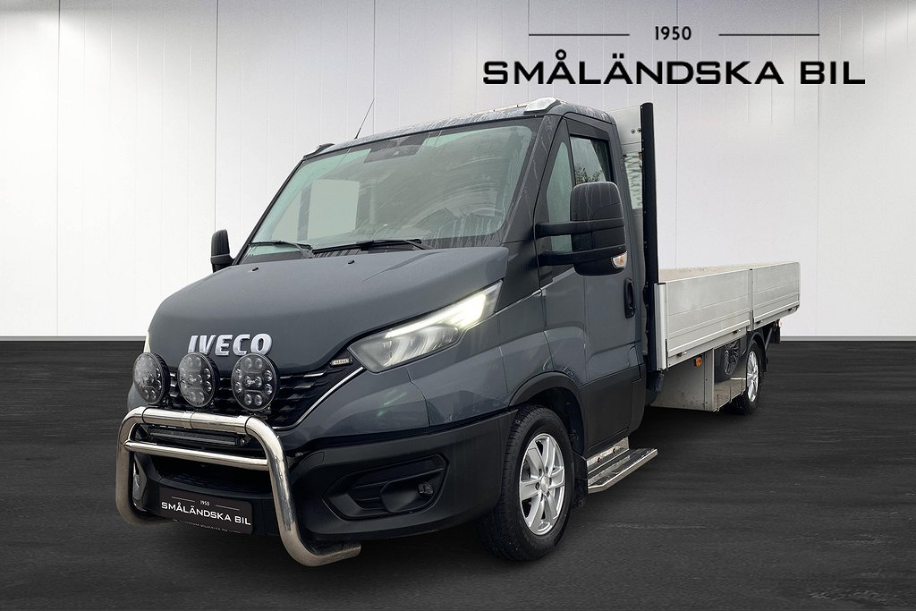 Iveco Daily 35-180 Flak med kran Cab 3.0 JTD Hi-Matic