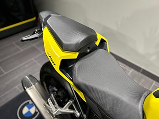 Honda CB750 Hornet / Helsystem/ Handtagsvärme /Quickshifter /Räntefri