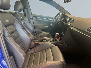 Volkswagen Golf R 2.0 TSI BMT 4Motion Mvärme Panorama S&V-däck Bkamera – bild 10