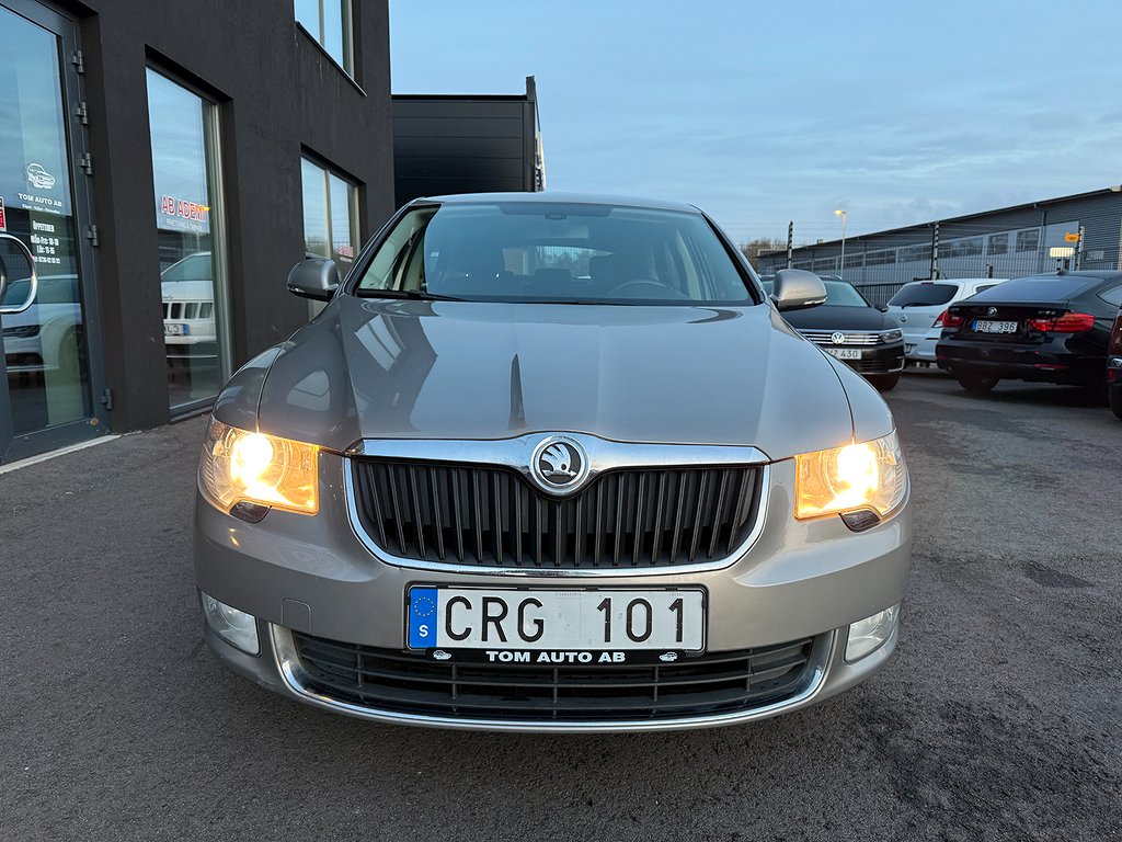 Skoda Superb 1.8 TSI Ambition Automat, Drag, Aux