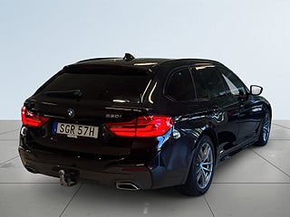 BMW 530i xDrive Touring M Sport Drag Kamera Rattvärme Mvärme S&V – bild 6