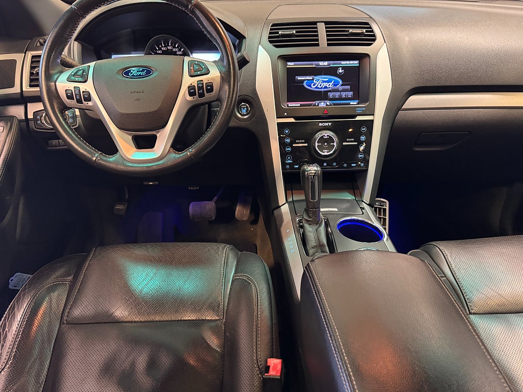 Ford Explorer 2013 - miniatyr 14