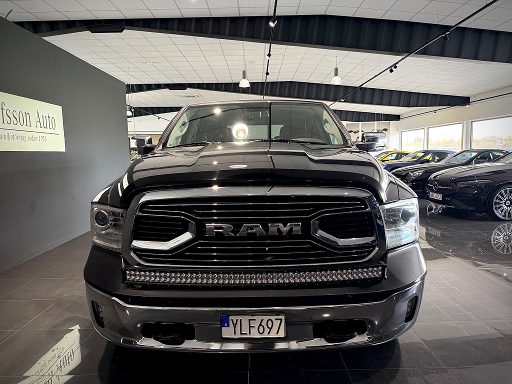 Dodge RAM Crew Cab 5.7 V8 HEMI 4×4 Long Horn - bild 4