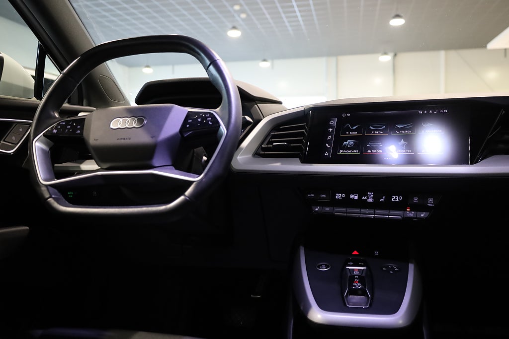 Audi Q4 E-Tron e-tron Proline CarPlay Värmare PDC Leasbar 2023
