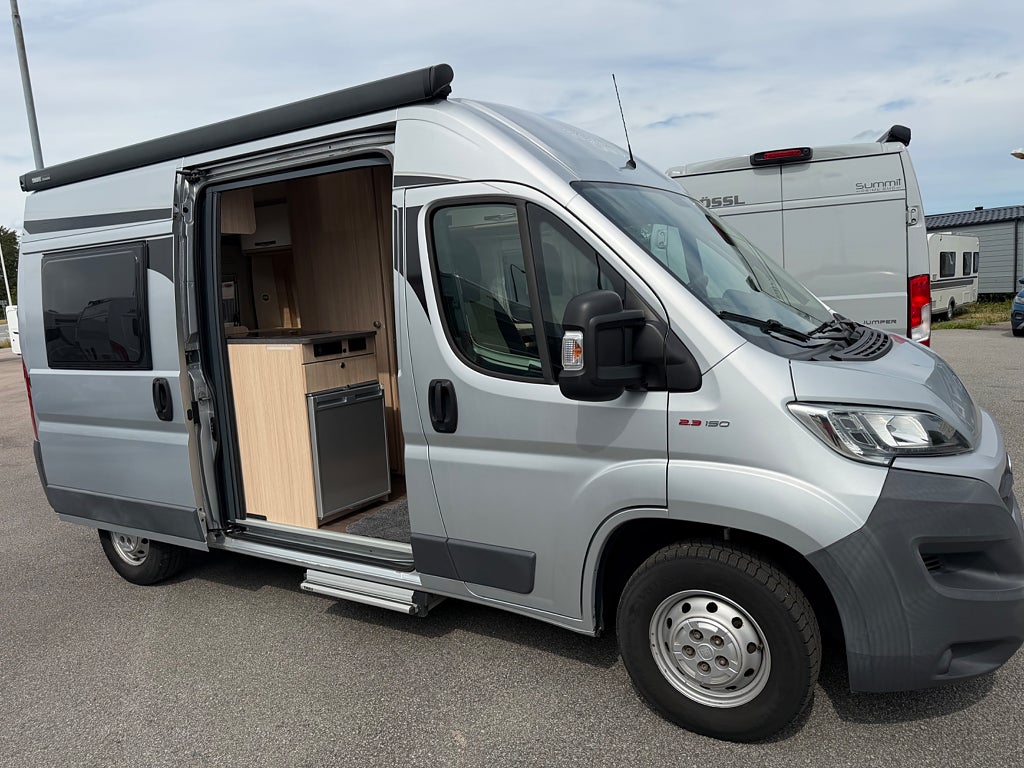 Pössl Roadcar 540  Såld Såld Automat 150 hk Solcell Backkamera 2018 - miniatyr 5