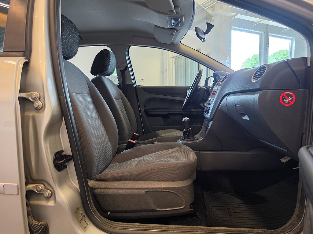 Ford Focus Kombi 1.8 |Drag|Fr.464:-/mån 0 kr insats 3,45% ränta