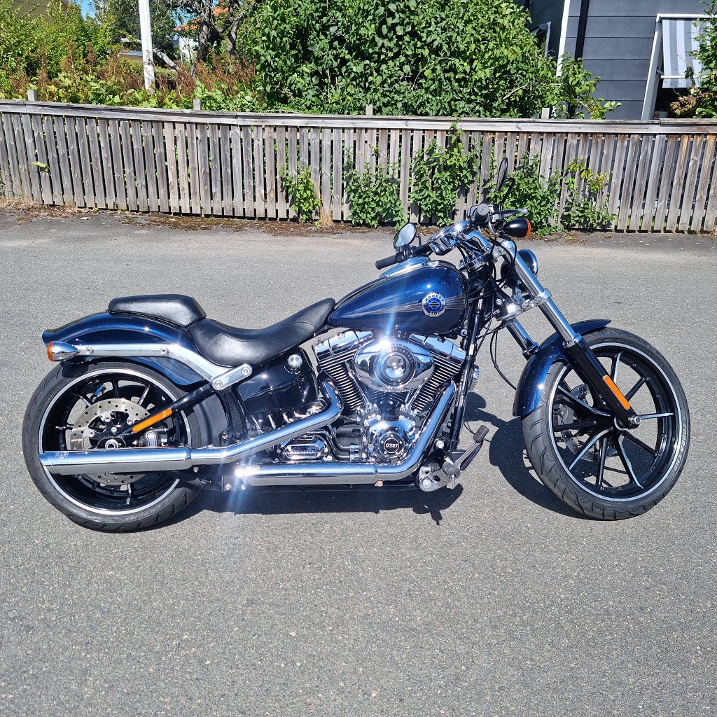 Harley-Davidson FXSB SOFTTAIL BREAKOUT, m. luftdämpning bak.