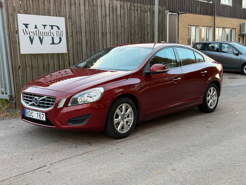 Volvo S60 T3 |Drag | B-Värm | Farthållare | Fullserv | Nybes