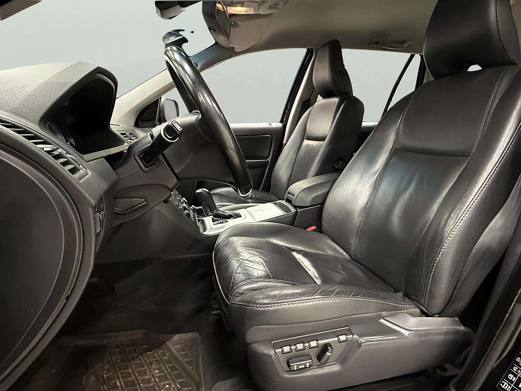 Volvo XC90 7-Sits D4 Summum Dragkrok, S&V Hjul, Kamrem bytt, Fint skick! - miniatyr 11