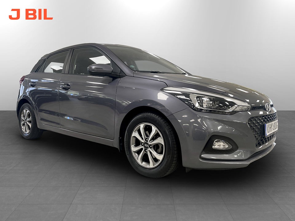 Hyundai i20 Comfort Premium 1.2 84hk B-KAMERA CARPLAY NYSERVAD