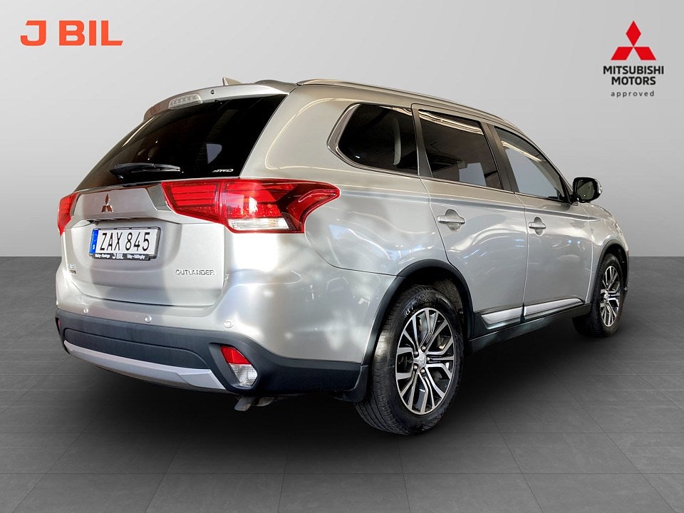 Bild på Mitsubishi Outlander Business 2.0 150hk Aut 4WD - 7-SITS, B-KAMERA