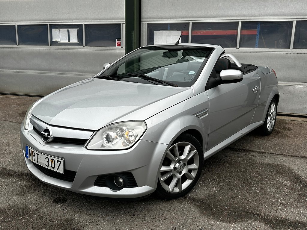 Opel Tigra TwinTop 1.4 Twinport CAB Ny besiktigad Ny servad 