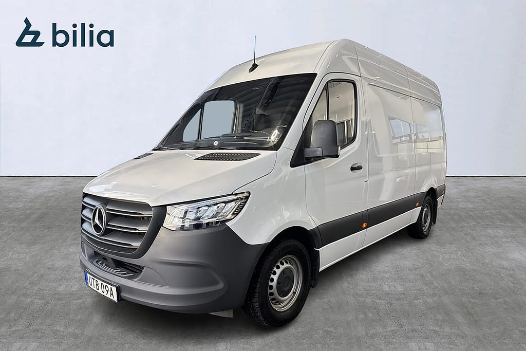 Mercedes-Benz Sprinter 317 Drag Moms