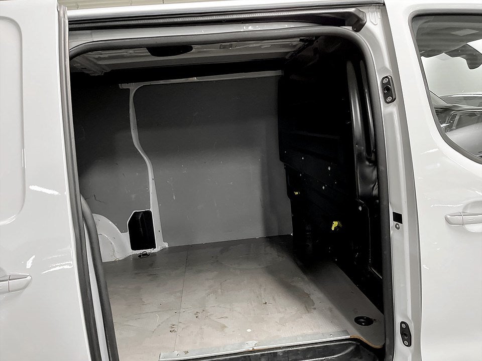 Bild på Citroën Jumpy Business Premium 2.0 BHDi 145hk Aut L3 - DRAG, NAVI