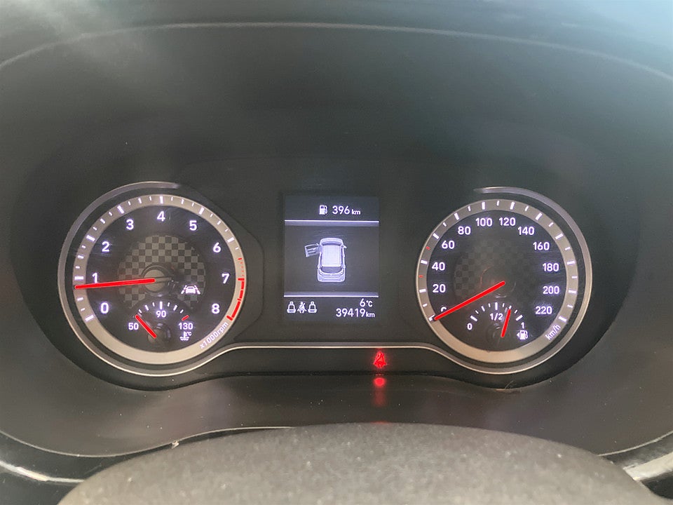 Bild på Hyundai i10 Essential 1.0 67hk RATTVÄRME