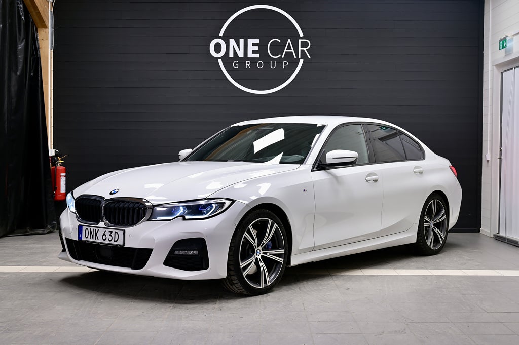 BMW 330i xDrive Sedan M Sport Innovation Laser Värmare Adaptiv