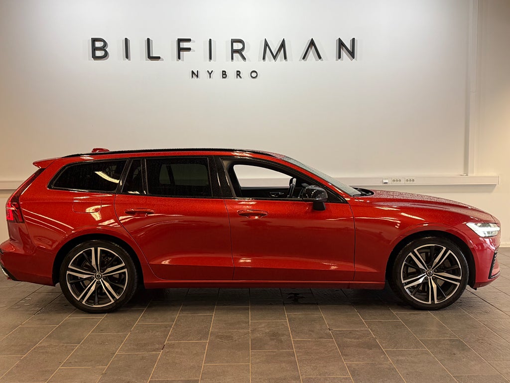 Volvo V60 Recharge T6 AWD Geartronic R-Design Euro 6