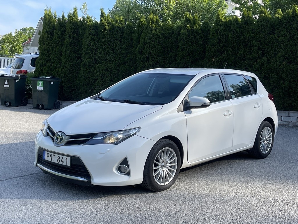 Toyota Auris 2014, kuva 2/47