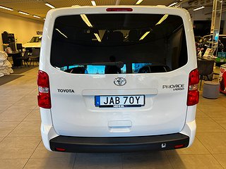 Toyota Proace Verso 2.0 Automat 9sits/MOMS/SoV-Däck/MoK-Värm