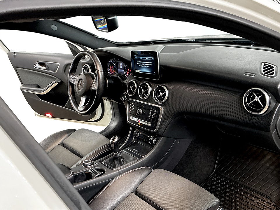 Bild på Mercedes-Benz A180 Style Line 122hk B-KAMERA 