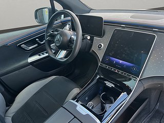 SUV Mercedes-Benz EQE 3 av 15