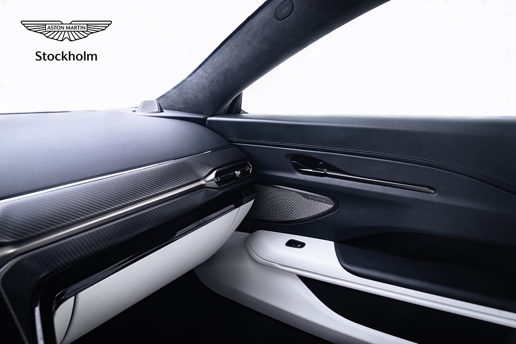 Gallery image 14 of 18