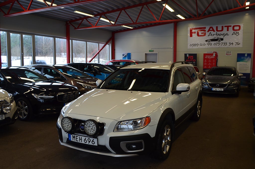 Volvo XC70 D5 AWD 215 hk Summum VÄLUTRUSTAD