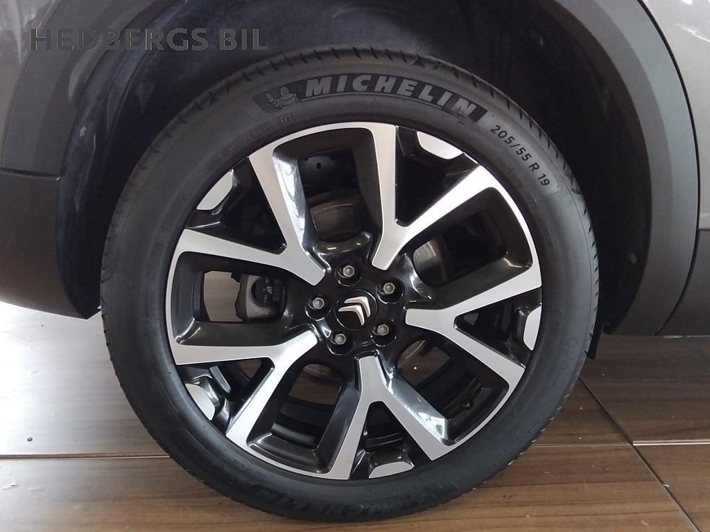 Citroën C5 Aircross 1.2 PureTech Shine Exclusive 130HK Automat thumbnail