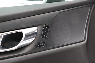 Kombi Volvo V60 Cross Country 13 av 35