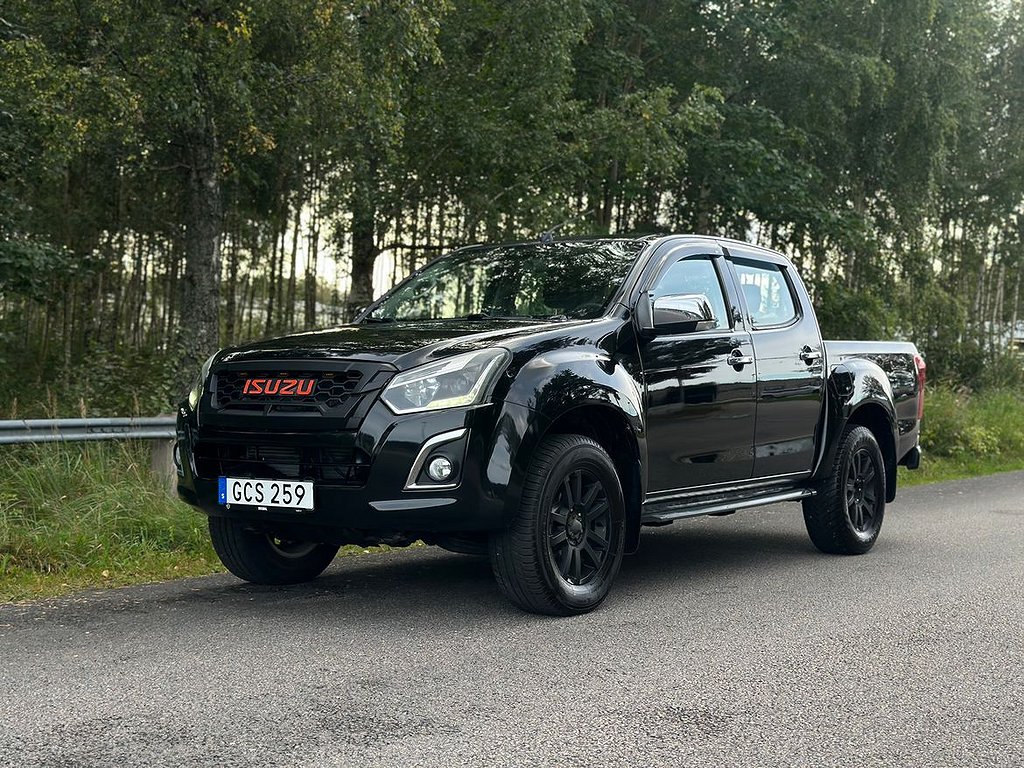 Isuzu D-Max Crew Cab 1.9 4WD Automat 163hk Dubbelhytt I Drag I MOMS I 