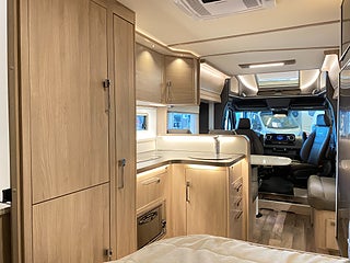 Husbil-halvintegrerad Kabe TMRX 780 LXL 24 av 33