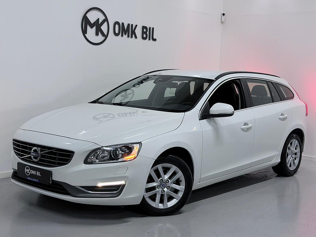 Volvo V60 D4 AWD Geartronic Momentum / Ny Servad