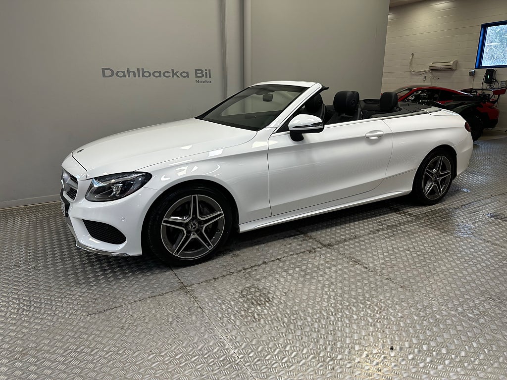 Mercedes-Benz C 180 Cabriolet AMG Line / Nyservad
