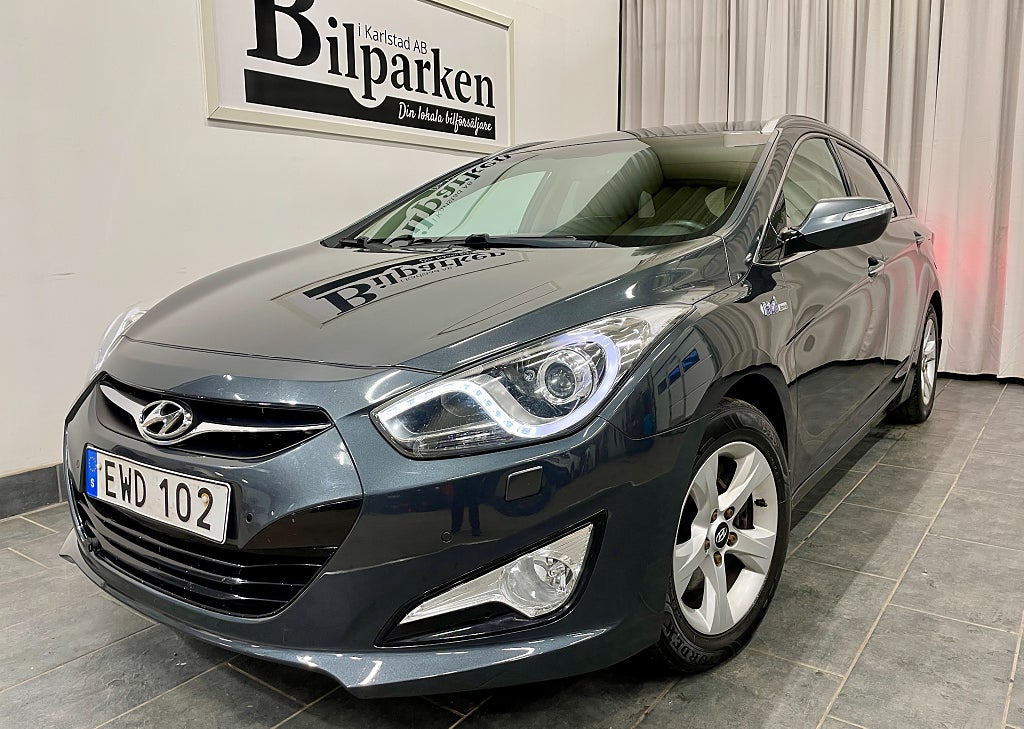 Hyundai i40 cw 1.7 CRDi Business Euro 5 136hk / KAMERA/ VÄRMARE