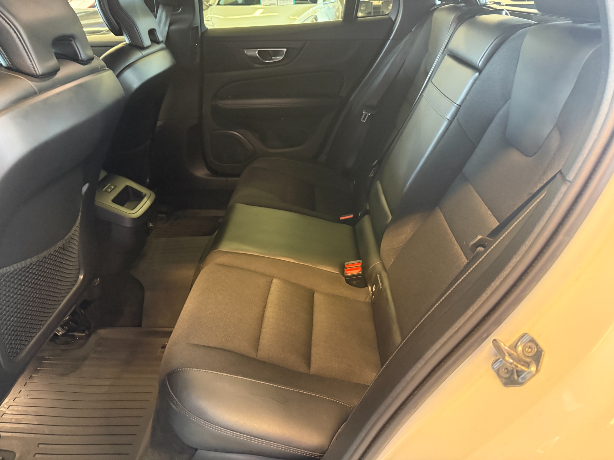 Volvo V60 2020, bild 7/48