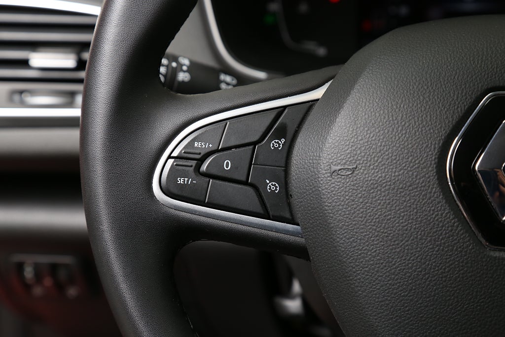 Renault Mégane Sport Tourer 1,3 TCe 140hk Keyless P-Sensorer Leasbar 2023