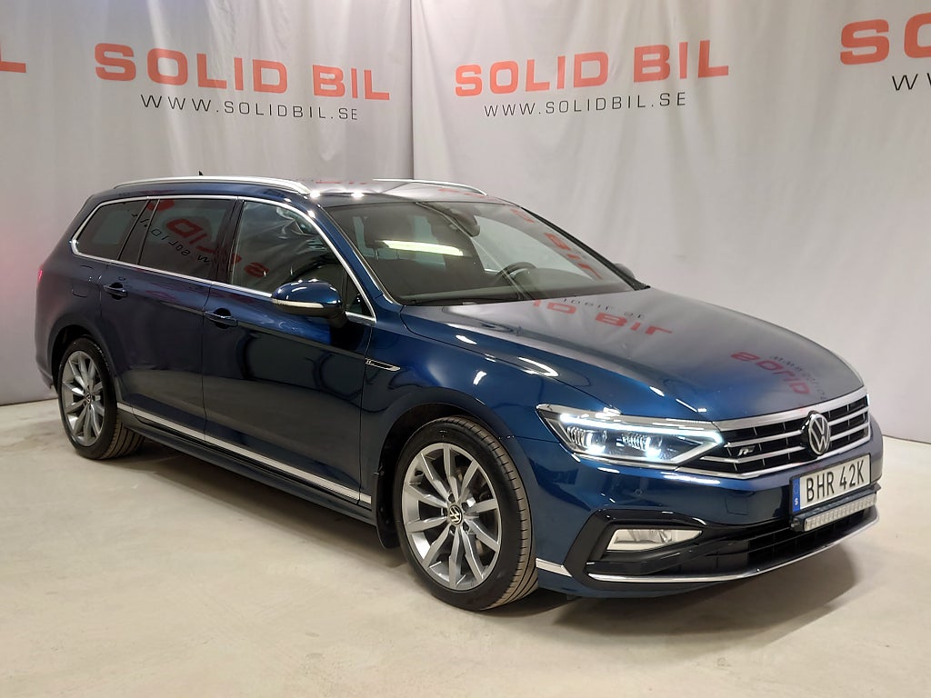 Volkswagen Passat 2.0 TDI 4Motion R-Line Aut D-värmare Drag Alcantara