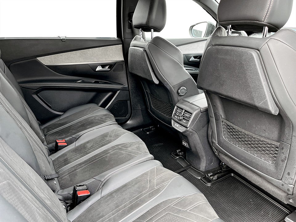 Bild på Peugeot 5008 GT 1.2 PT 130hk Aut 7-SITS B-KAMERA CARPLAY