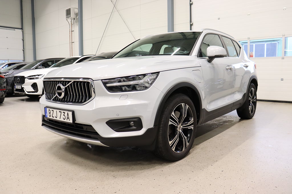 Volvo XC40 Recharge T4 Inscription Drag B-Kam Läder Orrefors 211hk