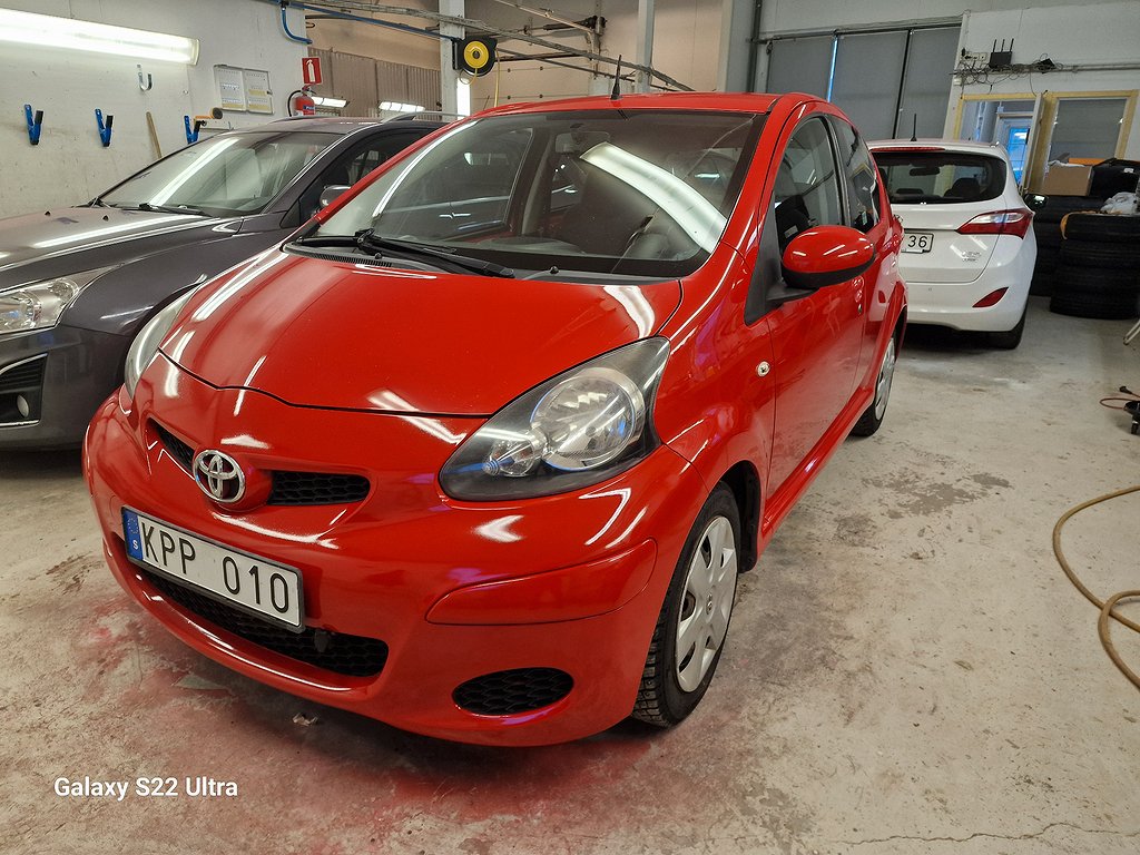 Toyota Aygo 5-dörrar 1.0 VVT Automat 10.000 Mil