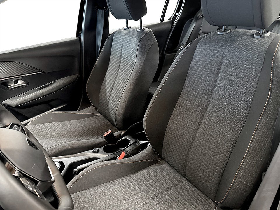 Bild på Peugeot 208 Style Hybrid 100hk Aut CARPLAY BACKSENSORER
